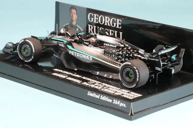 ミニチャンプス 1/43 メルセデス AMG W16 E パフォーマンス ジョージ