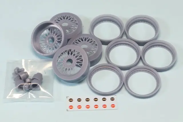 自動車模型セットとホイール 4548565491438.jpg