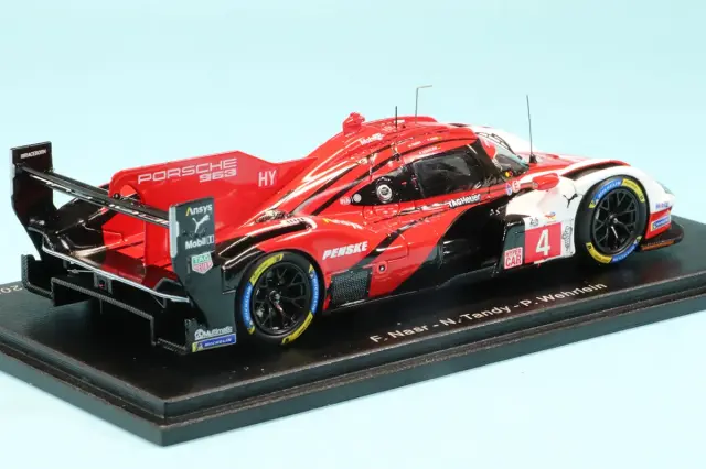 スパーク 1/43 ポルシェ 963 No.4 ポルシェ・ペンスキー・モーター