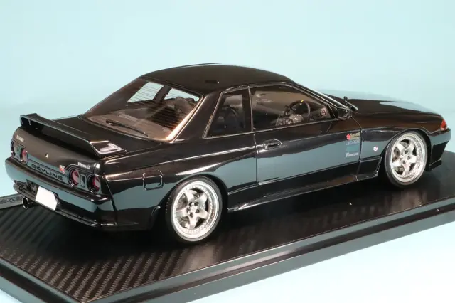 イグニッションモデル 1/18 イニシャルD ニッサン スカイライン GT-R V