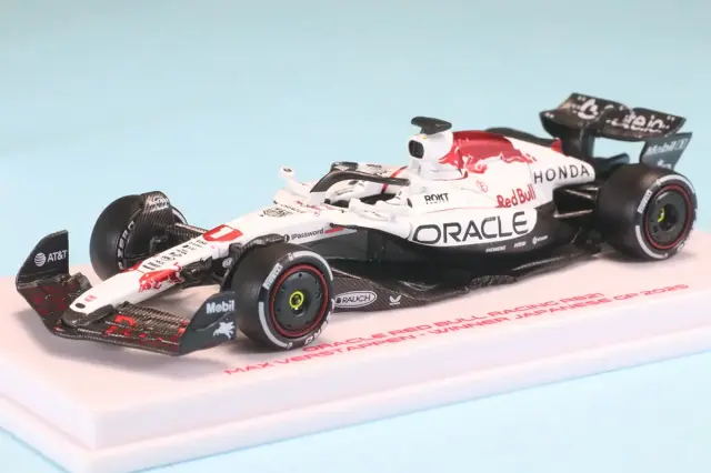 CLDC特注ミニチャンプス 1/64 オラクル レッド ブル レーシング RB21
