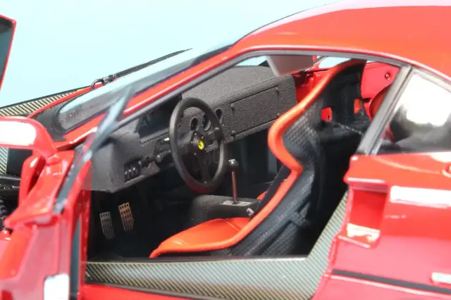 京商 1/18 フェラーリ F40 ライトウェイト LMウイング レッド