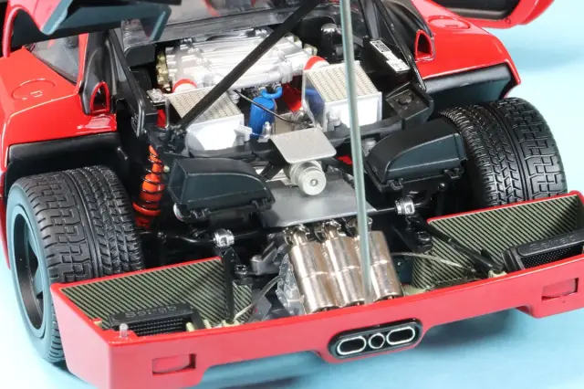 京商1/18フェラーリF40ライトウエイト（レッド） 京商 1/18 フェラーリ F40 ライトウェイト LMウイング レッド