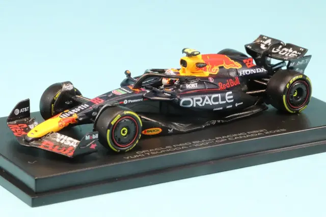 ミニチャンプス 1/64 オラクル レッド ブル レーシング RB21 角田裕毅 カナダGP 2025 F1参戦 100戦目　640251022