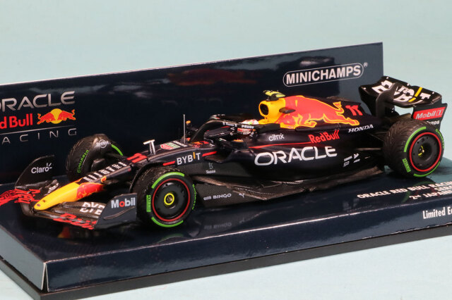 ミニチャンプス 1/43 レッドブル RB18 日本GP 2022 2位入賞 セルジオ ペレス　410221811