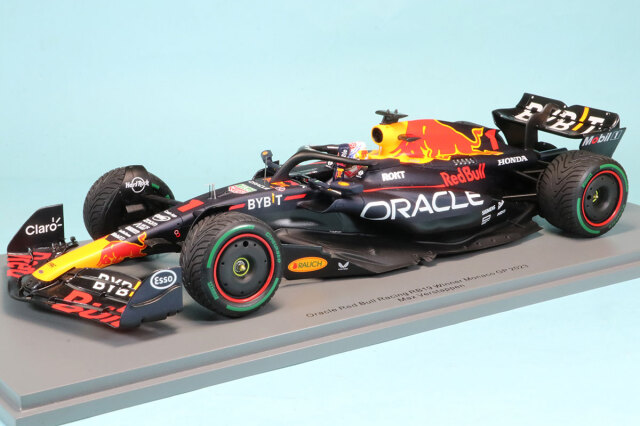 スパーク 1/18 レッドブル RB19 モナコGP 2023 M.フェルスタッペン 