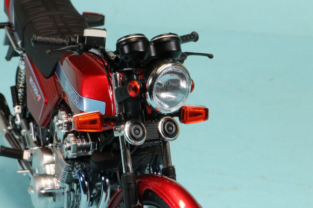 ミニチャンプス 1/12 ホンダ CB 900 F ボルドール 1978 レッド 122161901