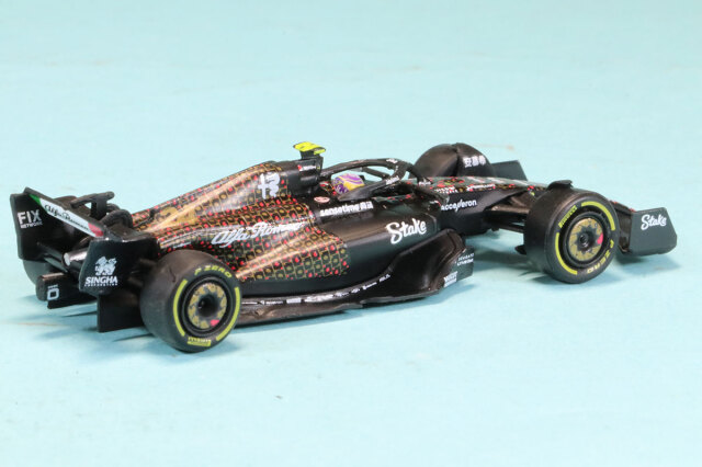 スパーク 1/64 アルファロメオ C43 ラスベガス GP 2023 周冠宇 Y359