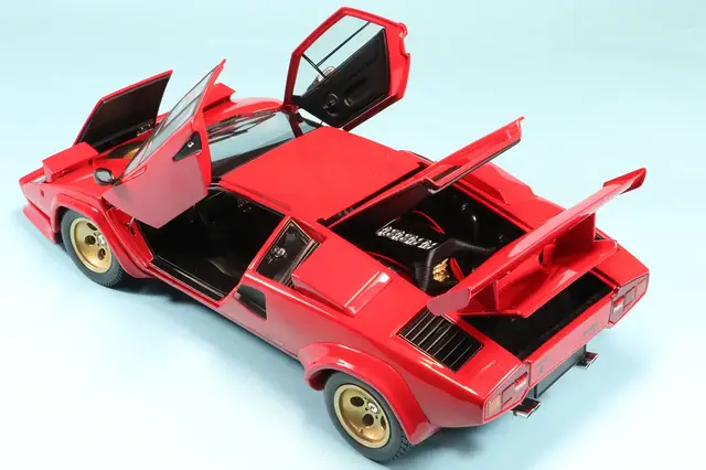 京商 1/18 ランボルギーニ カウンタック LP5000 クワトロバルボーレ