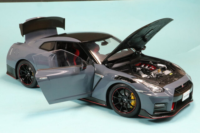 オートアート 1/18 ニッサン GT-R R35 ニスモ スペシャル