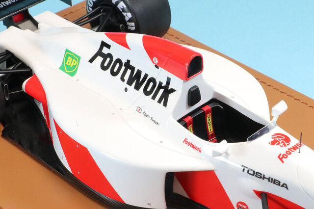 テクノモデル 1/18 フットワーク FA13 No.10 1992 日本GP 鈴木亜久里