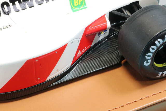 テクノモデル 1/18 フットワーク FA13 No.10 1992 日本GP 鈴木亜久里