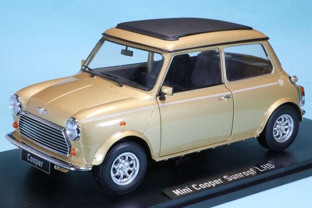 KKスケール 1/12 ミニ クーパー 1990 サンルーフ ゴールド LHD(左ハンドル) ドア開閉　ルーフパーツ差し替え式　KKDC120076L