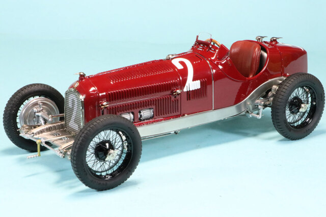 CMC 1/18 アルファロメオ P3 ドイツ GP 1932 No.2 カラチオラ ウィナー　M-220