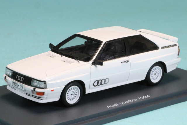 シュコー 1/43 アウディ クアトロ 1984 ホワイト　450923600