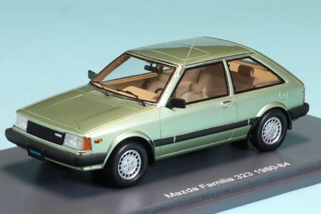 シュコー 1/43 マツダ ファミリア 323 1980-1984 ライムグリーン　450934600
