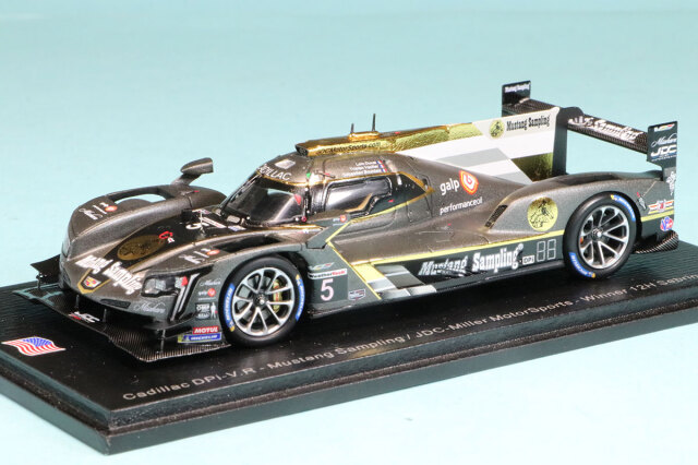 スパーク 1/43 キャデラック DPi-V.R セブリング 12h 2021 Winner No.5　43SE21