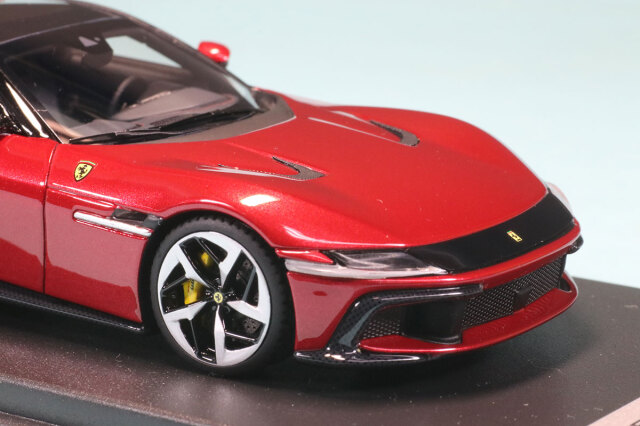 ルックスマート 1/43 フェラーリ 12チリンドリ クーペ