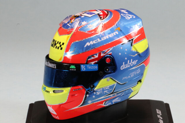 スパーク 1/5 O.ピアストリ オーストラリアGP 2023 ヘルメット マクラーレン MCL60　5HF108