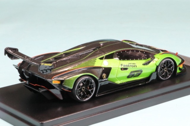 ルックスマート　1/43ランボルギーニウルス ルックスマート 1/43 ランボルギーニ ウルス ペルフォマンテ
