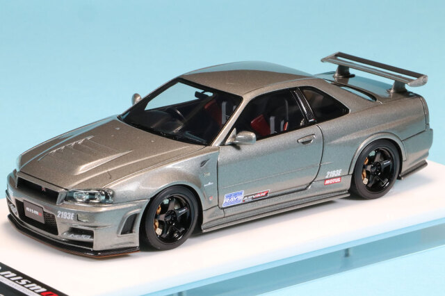 アイドロン 1/43 ニッサン スカイライン GT-R (NISMO BNR34 CRSバージョン) ダークメタルグレー ロゴステッカー付 2011　EM422A