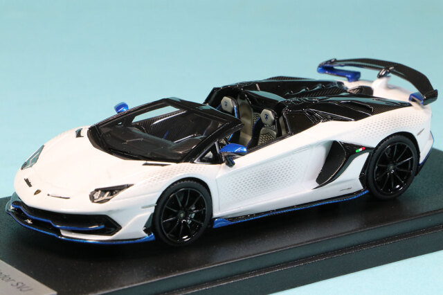 [予約] ルックスマート 1/43 ランボルギーニ・アヴェンタドール SVJ ザゴー エディション　LS501XA