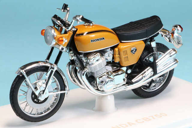 ノレブ 1/18 ホンダ CB750 メタリックオレンジ　182025