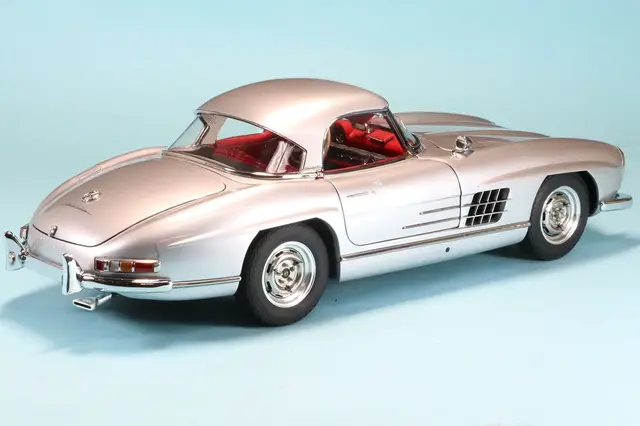 CMC 1/18 メルセデスベンツ 300SL W198 ロードスター シルバー M-330