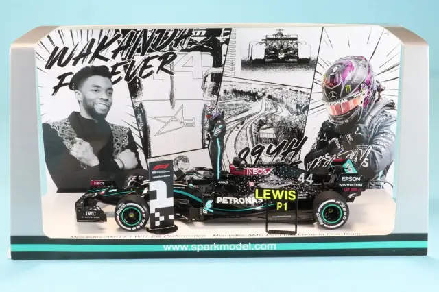 リアルウィン特注スパーク 1/43 メルセデス AMG W11 ベルギーGP  L.ハミルトン ウィナー ボード類付き　SP568