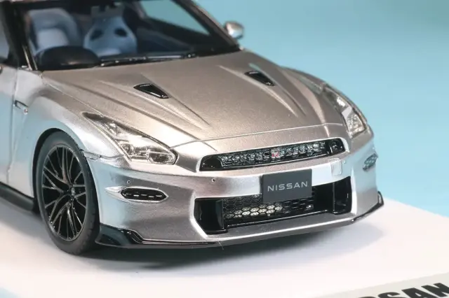 1/43 ディーラー品　日産 GT-R R35 ブラックエディション　ミニカー 1/43 ディーラー品 日産 GT-R R35 ブラックエディション ミニカー