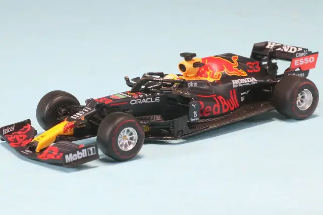 MINI-GT 1/64 レッドブル RB16B アブダビGP  2021 M.セルスタッペン ワールドチャンピオン　MGT00835-L