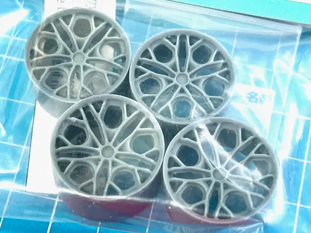 ZoomOn 1/24 ブリクストン フォージド RF14 RS センタロックタイプ ホイールセット F：20インチ R：21インチ ポルシェ 911 GT3対応　ZR143P