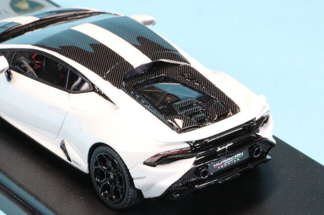 1/43 ルックスマート　ランボルギーニ　ウラカン　sto imgrc0163355547.jpg