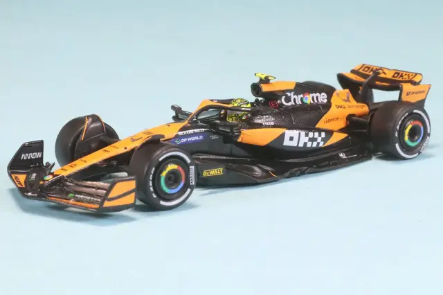 スパーク 1/64 マクラーレン MCL38 2024 O.ピアストリ Y375