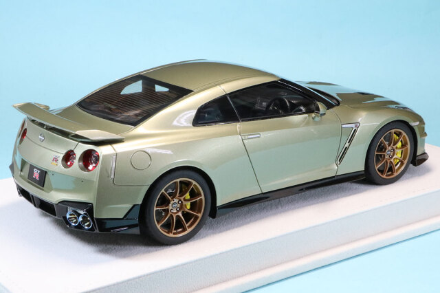 アイドロン 1/18 ニッサン GT-R プレミアムエディション T-spec 2024