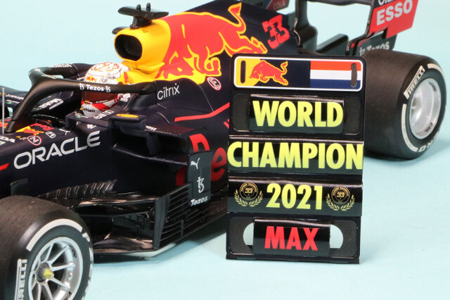 ミニチャンプス 1/18 レッドブル ホンダ RB16B アブダビGP 2021 Winner 