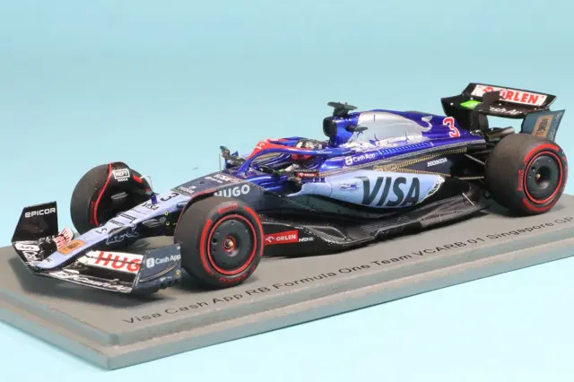 スパーク 1/43 ビザ キャッシュ RB VCARB 01 シンガポールGP 2024 D.リカルド　S9562