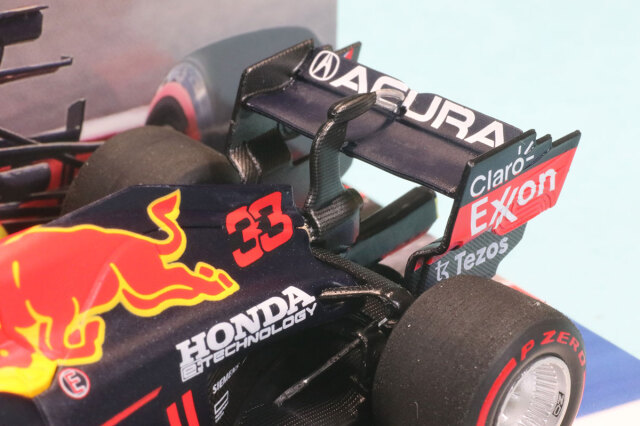 ユーロスポーツ特注ミニチャンプス 1/43 レッドブル RB16B アメリカ GP 