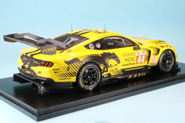 ミニチャンプス　エボリューション　フォード　GT GT3 MINICHAMPS 1:64 PORSCHE 911 (992) GT3 RS - 2024 - BLUE W