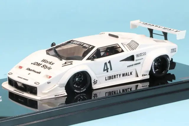TSM Model 1/43 LB リバティーウォークミニカー トゥルースケールモデル 1/43 ランボルギーニ カウンタック LB