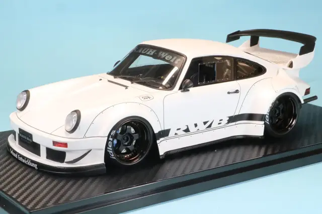 RWB930 イグニション1/18 マッドホワイト 1739157330780_0595494165317607