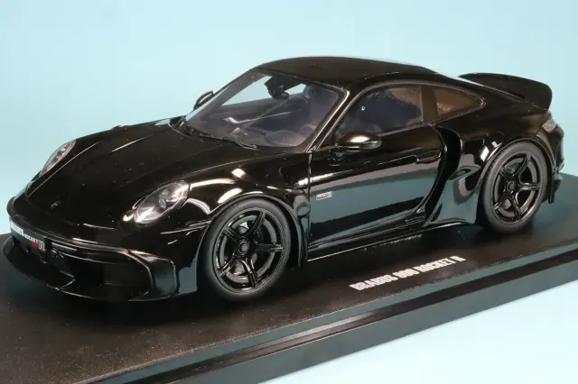 GT-SPIRIT 1/18 ブラバス 900 ロケット R 2023 ブラック　GTS502