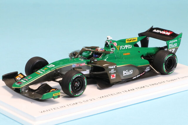 スパーク 1/43 バンテリン トムス SF23 TRD01F スーパーフォーミュラー 2024 No.37 笹原右京　SFJ036