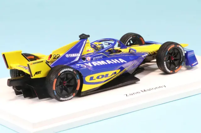 1/43スパーク フォーミュラE 第1世代 シーズン2 チャンピオン S.ブエミ スパーク 1/43 ローラ ヤマハ アプト フォーミュラEチーム 2024