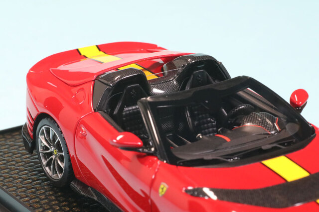 新品 希少！1/43 BBR 新型 フェラーリ ローマ ロッソコルサ レッド 新品 希少！1/43 BBR 新型 フェラーリ ローマ ロッソコルサ