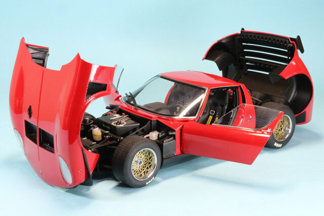 オートアート 1/18 ランボルギーニ ミウラ SVR “イオタ” レッド フル開閉　79171