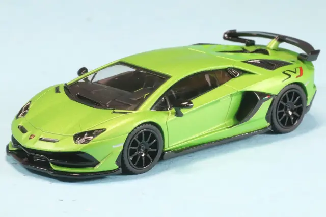 HUNG HING TOYS 1/64 ランボルギーニ アヴェンタドール  SVJ グリーン ブラックホイール HS00201