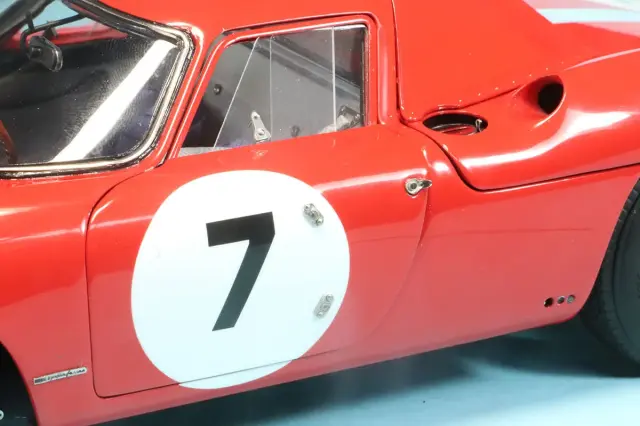 フジミ　1/18 完成品　フェラーリ　250GT BREADVAN 優勝車 フジミ 1/18 完成品 フェラーリ 250GT BREADVAN 優勝車 - メルカリ