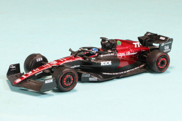 スパーク 1/64 アルファロメオ C43 No.77 V.ボッタス　Y281