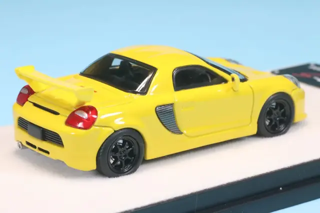 中古カー模型　トヨタ MR-S イエロー 1/43スケール 中古カー模型 トヨタ MR-S イエロー 1/43スケール - メルカリ